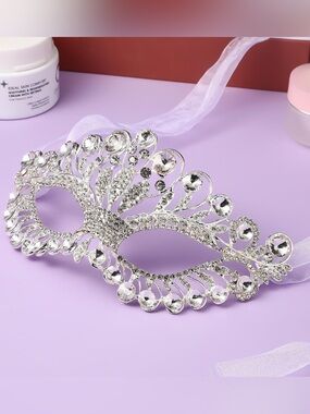 NWT Sparkling Swarovski Crystal Rhinestone Mask Halloween Costume Mardi Gras